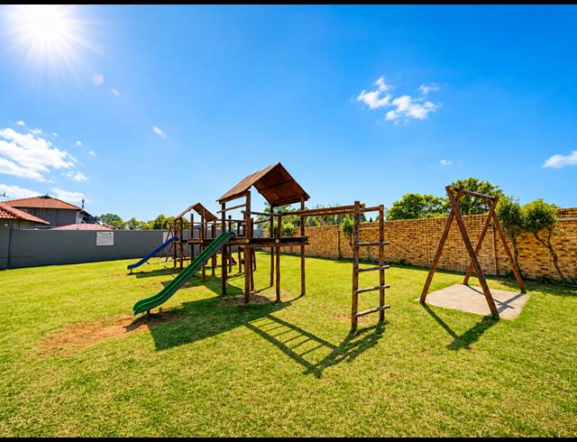 2 BEDROOM APARTMENT FOR SALE IN COMET